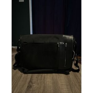 TUMI Arrive Galeao Messenger Bag Laptop Black Nylon Leather 25671D